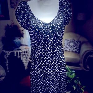 Long ankle dress great fit two color combination black with white